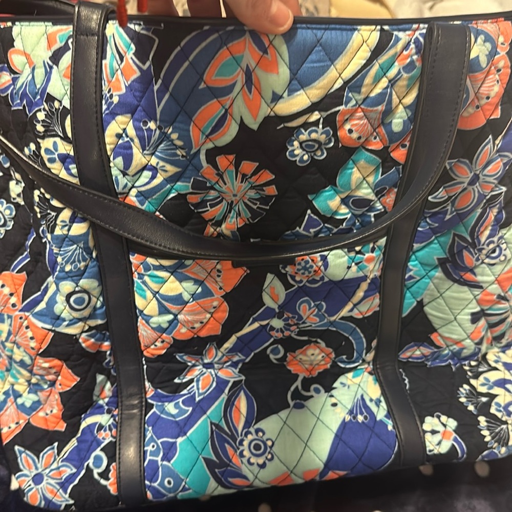 Large Vera Bradley bag multicolored